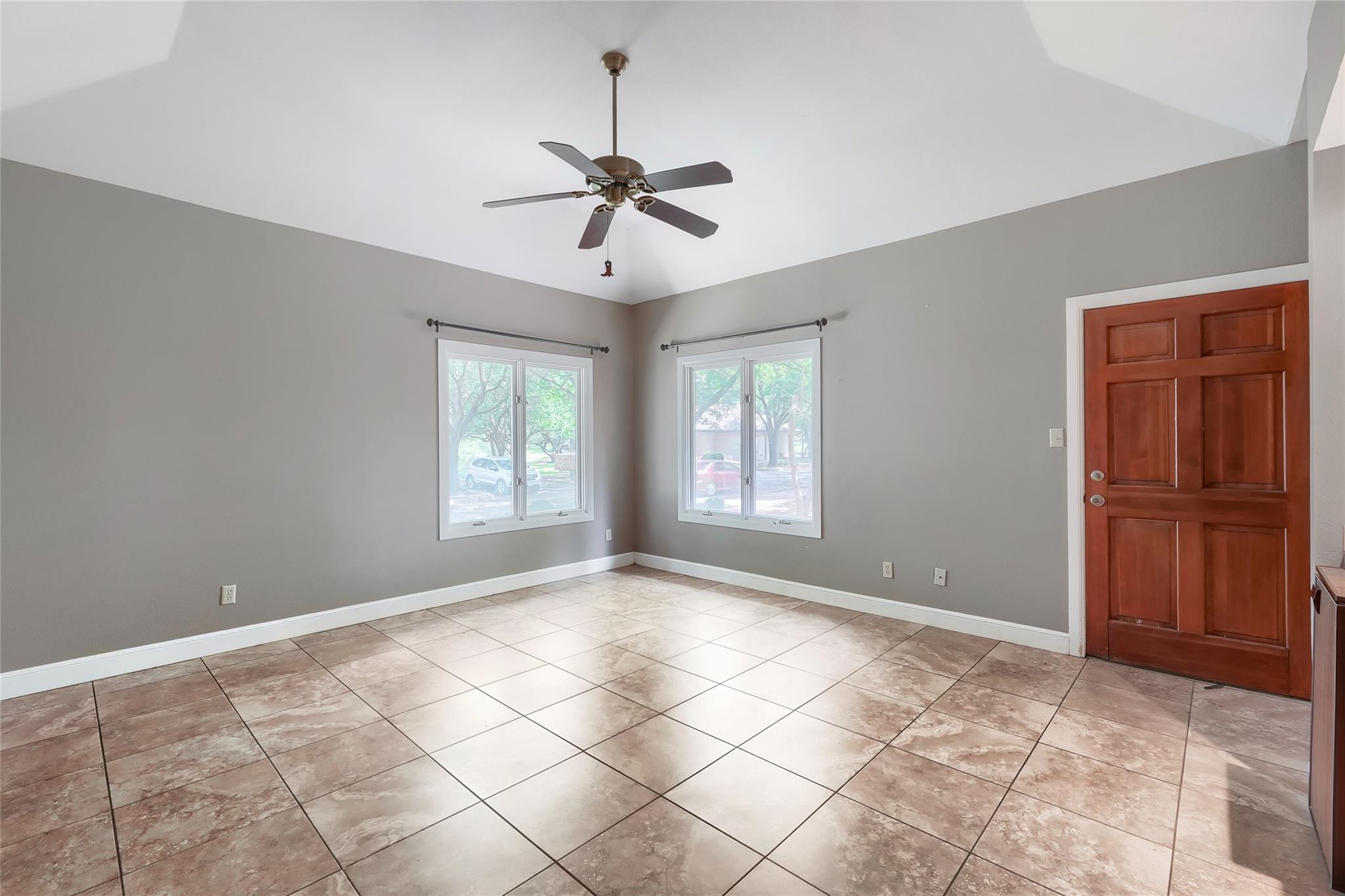 1607 Clubhouse Hill Drive Spicewood TX 78669