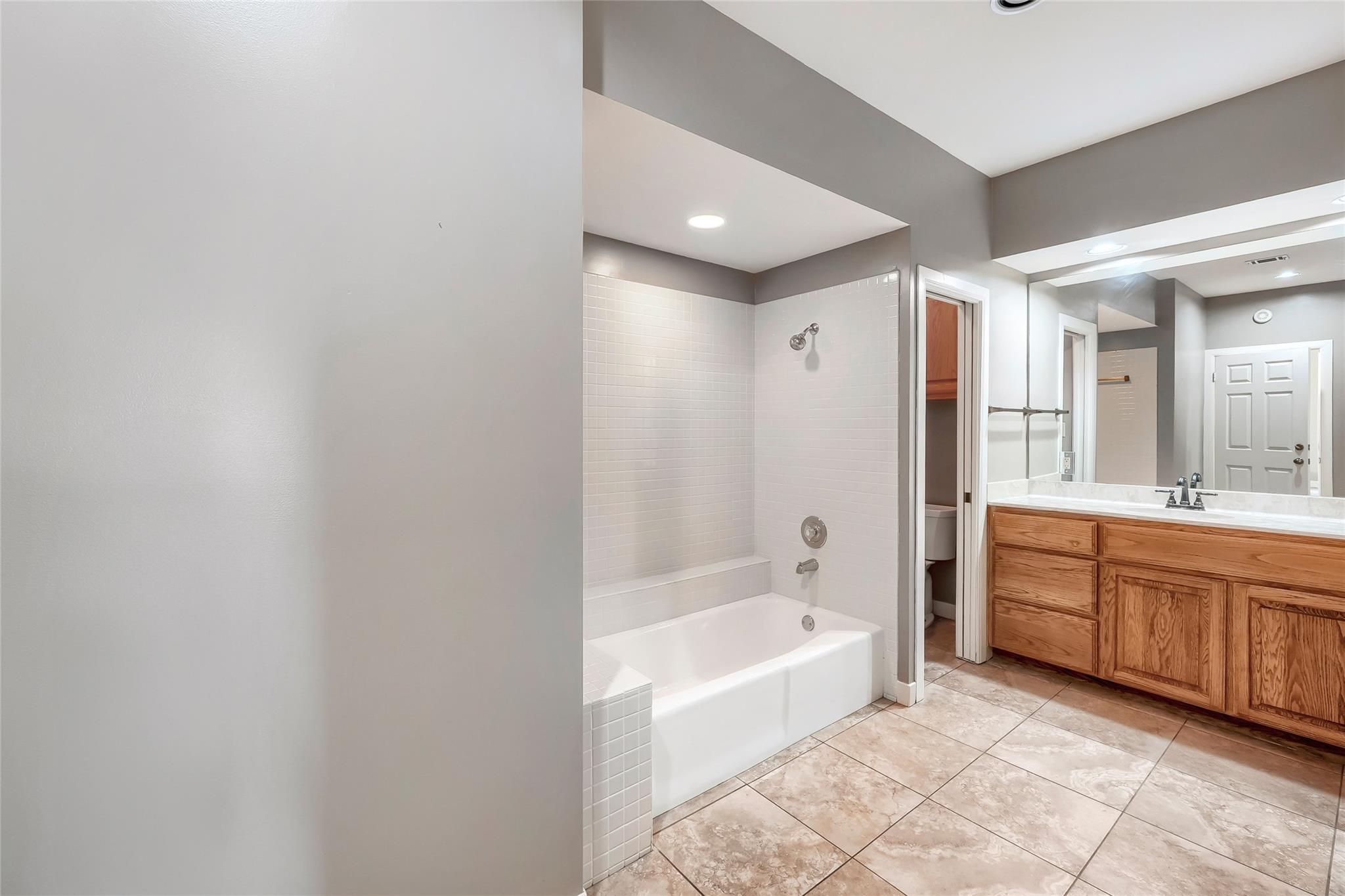 1607 Clubhouse Hill Drive Spicewood TX 78669