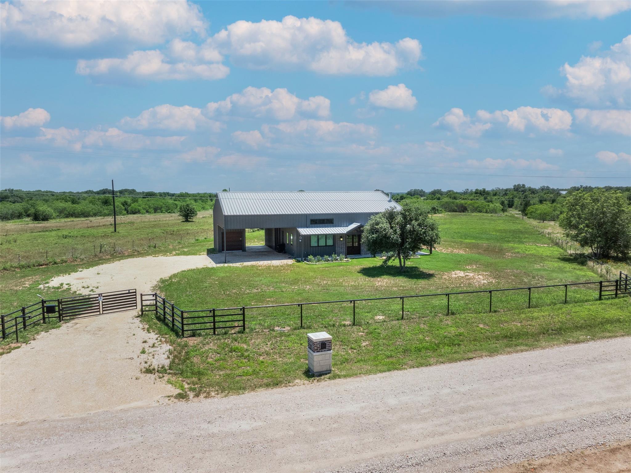 10482 County Road 276 Somerville TX 77879