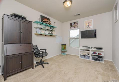 2032 Glen Hollow Seguin TX 78155