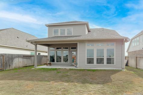 2032 Glen Hollow Seguin TX 78155