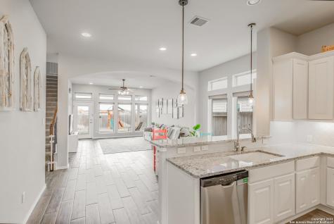 2032 Glen Hollow Seguin TX 78155