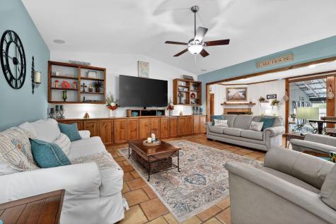 1104 Hill Circle West Drive Granite Shoals TX 78654
