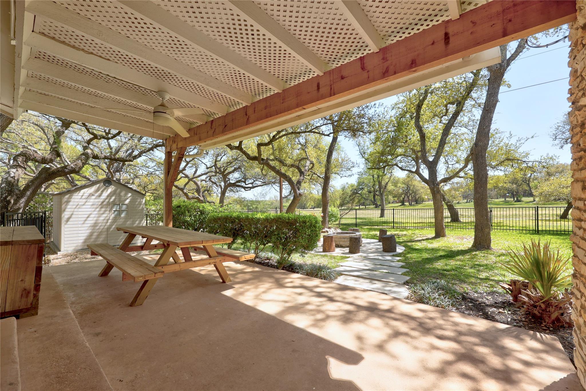 11532 Spicewood Parkway Austin TX 78750
