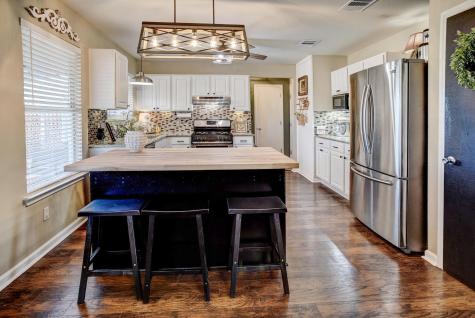 104 Trapper Trail Bastrop TX 78602