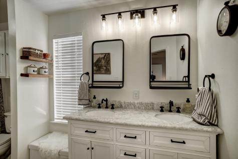 104 Trapper Trail Bastrop TX 78602
