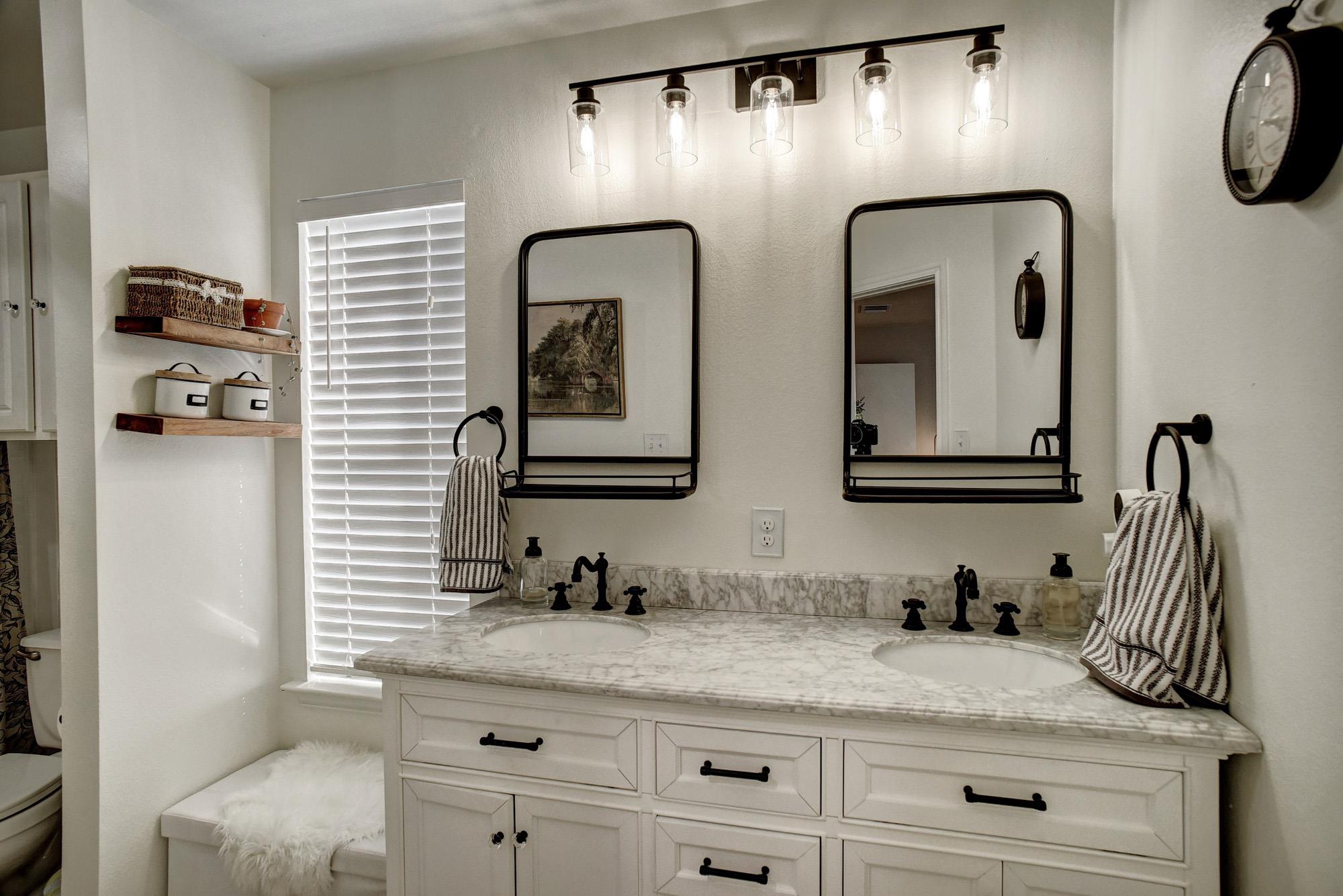104 Trapper Trail Bastrop TX 78602