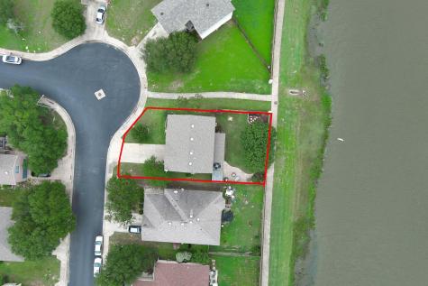 104 Trapper Trail Bastrop TX 78602