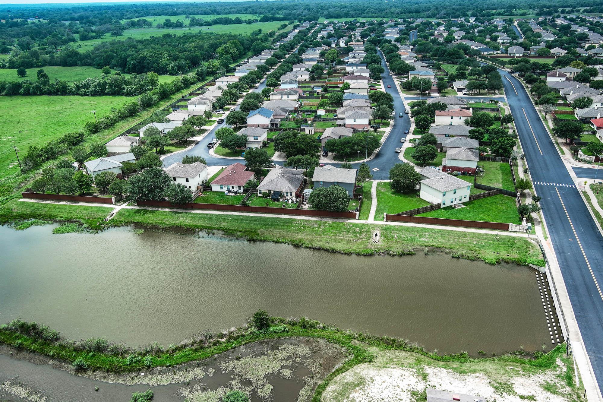 104 Trapper Trail Bastrop TX 78602