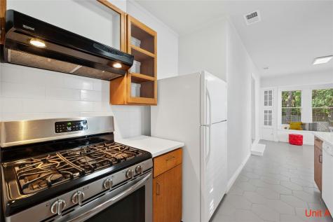 2301 W 10th Street Austin TX 78703