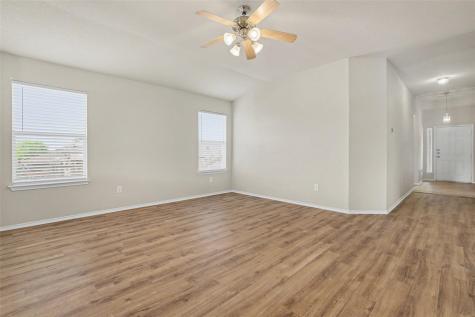 351 Covent Drive Kyle TX 78640