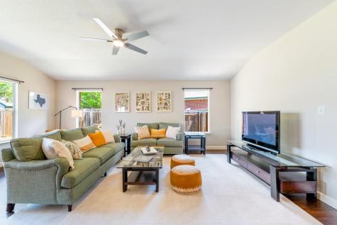 1112 Clyde Bank Cove Pflugerville TX 78660