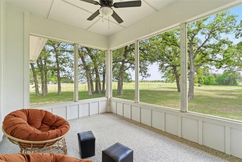 1145 W County Road 415 Lexington TX 78947