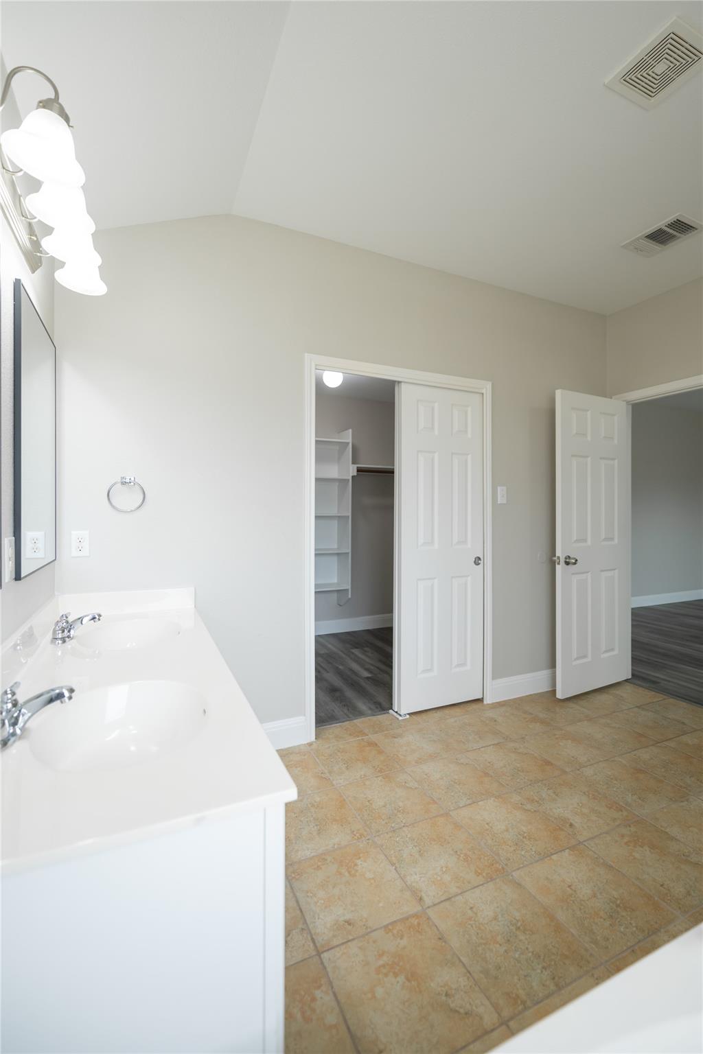 18820 Edinburgh Castle Road Pflugerville TX 78660