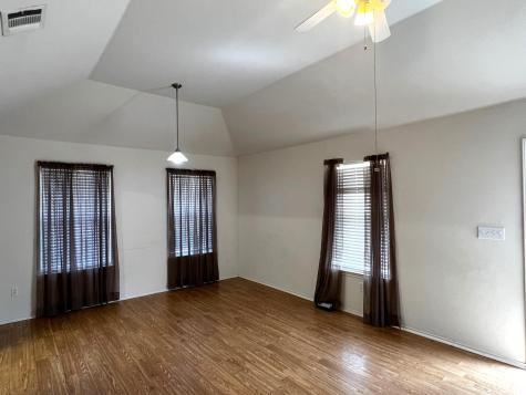 833 E Camp Street La Grange TX 78945