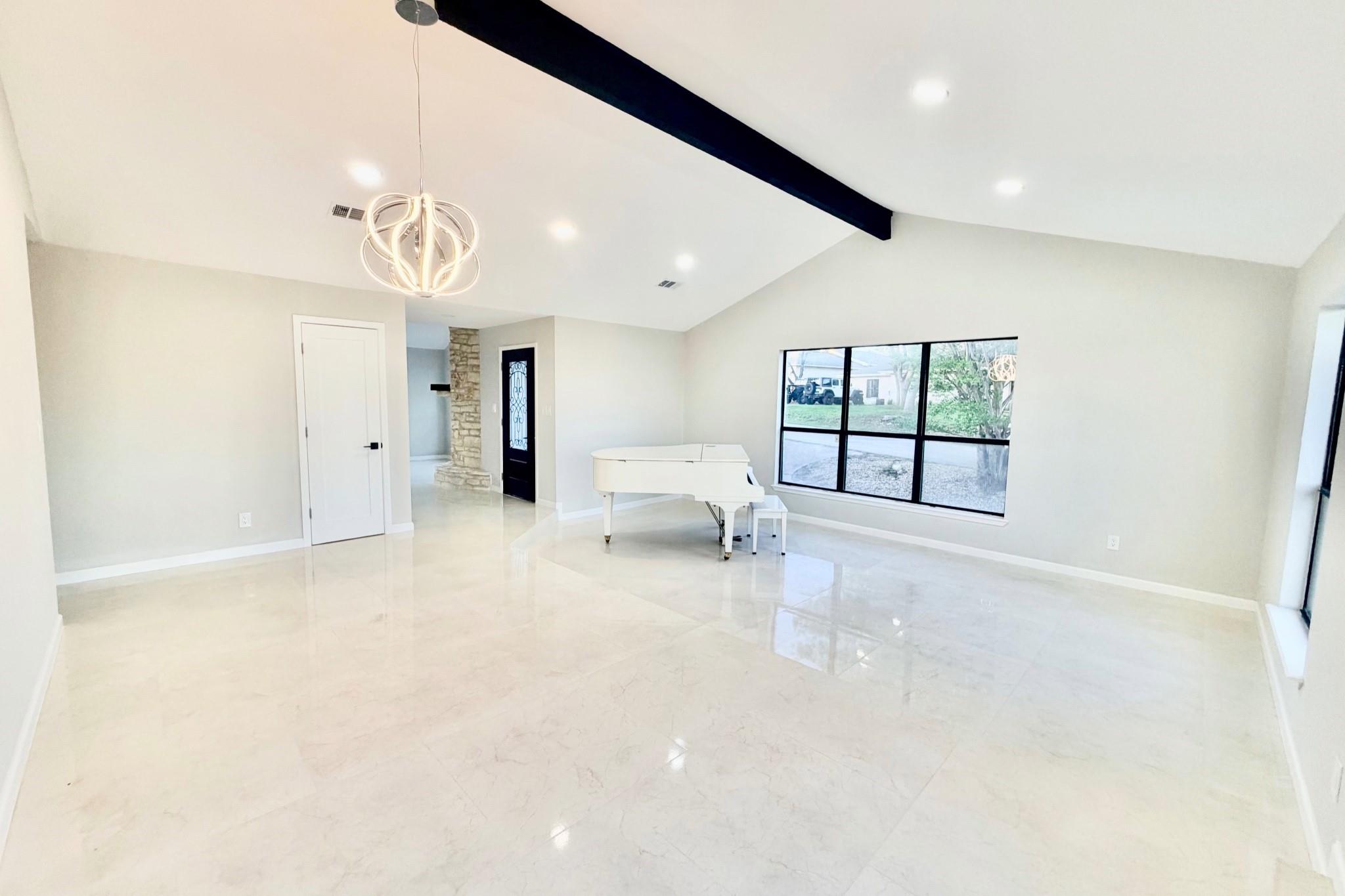 20201 Byrd Avenue Lago Vista TX 78645