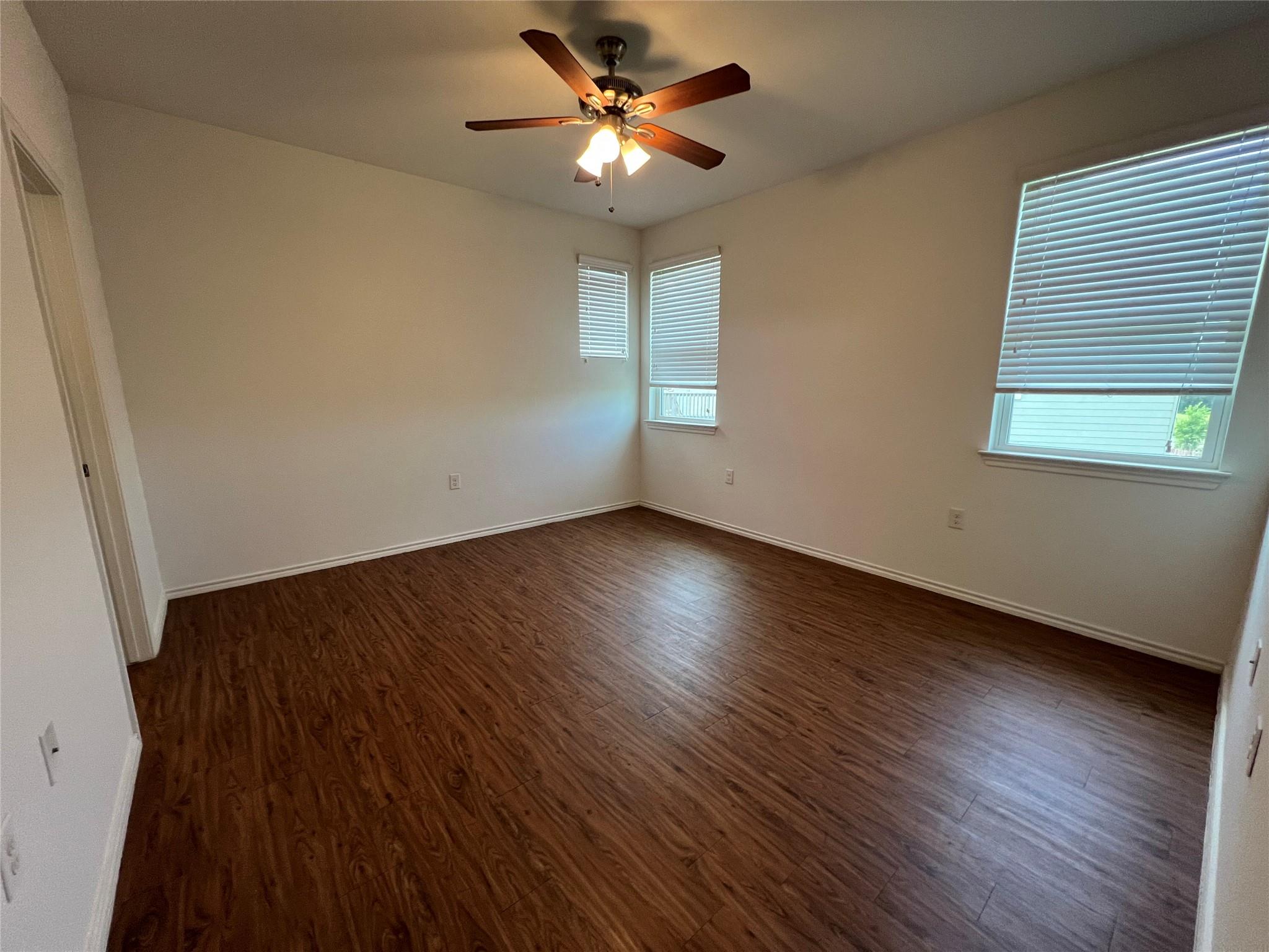 805 Hallie Cove Lockhart TX 78644