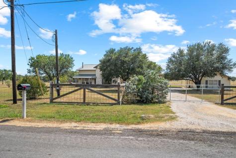 1100 Martindale Falls Road Martindale TX 78655