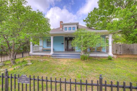 223 N Bishop Street San Marcos TX 78666