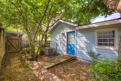 223 N Bishop Street San Marcos TX 78666