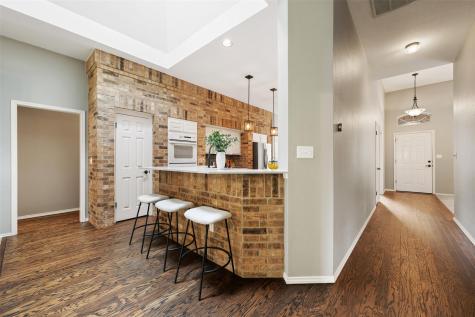 9008 Braesgate Cove Austin TX 78717