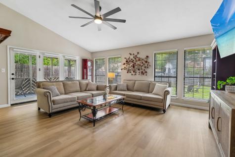 1705 Creek Bend Circle Round Rock TX 78681