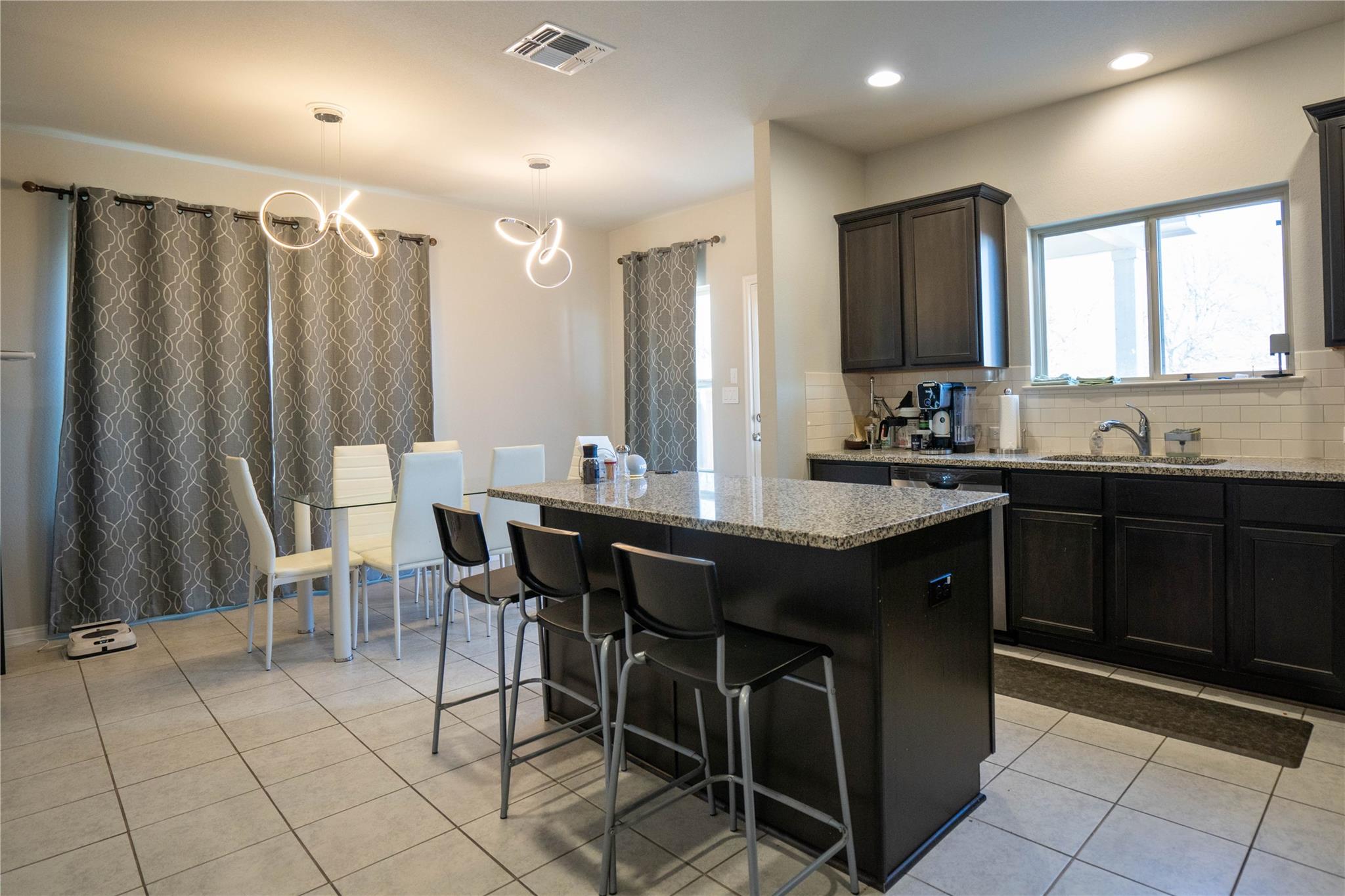 166 Pelican Bay Circle Kyle TX 78640