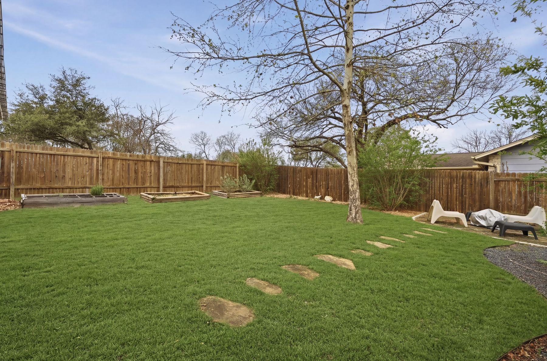 5114 Emerald Forest Drive Austin TX 78745