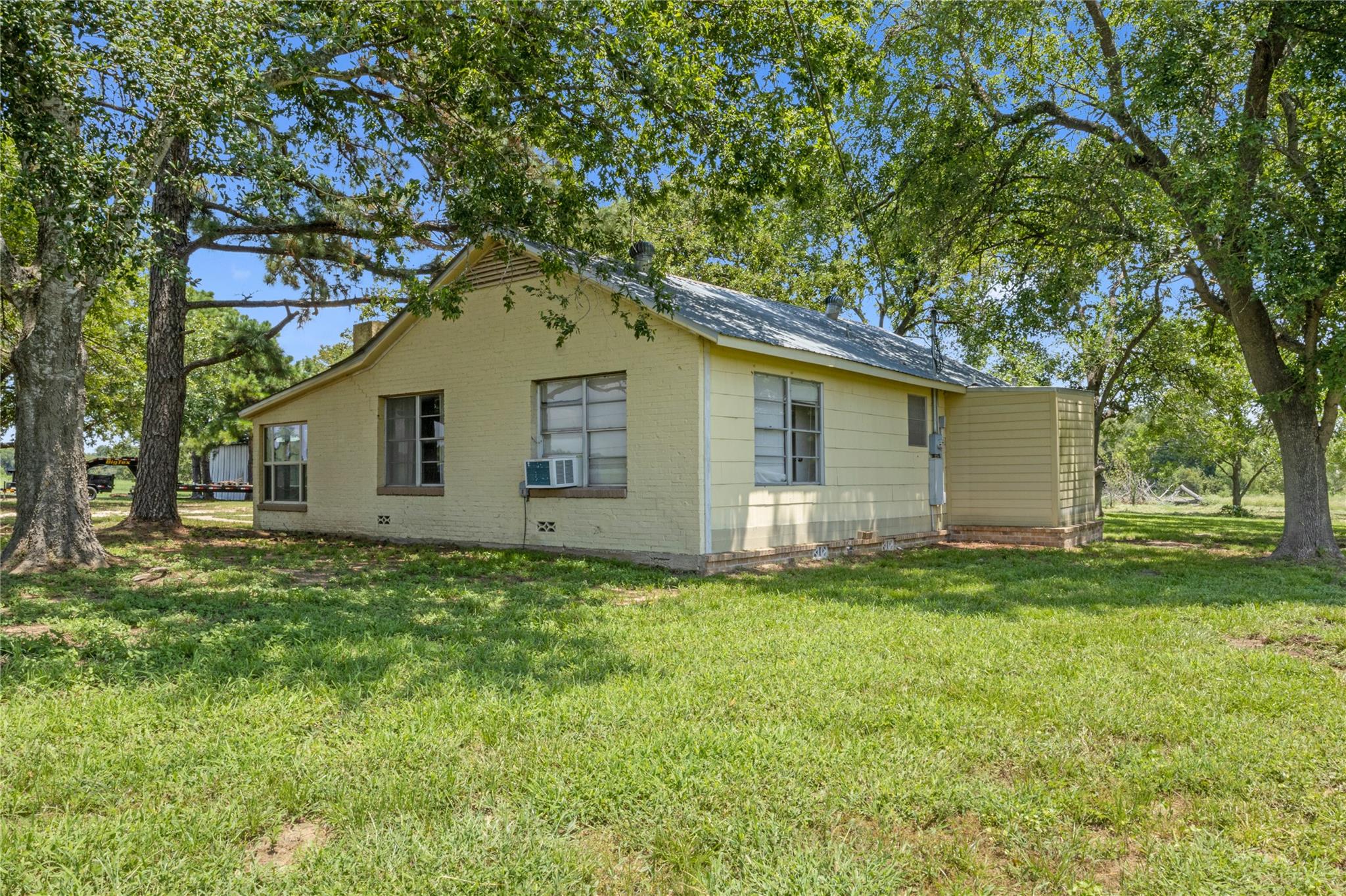 451 Pleasant Grove Road Elgin TX 78621