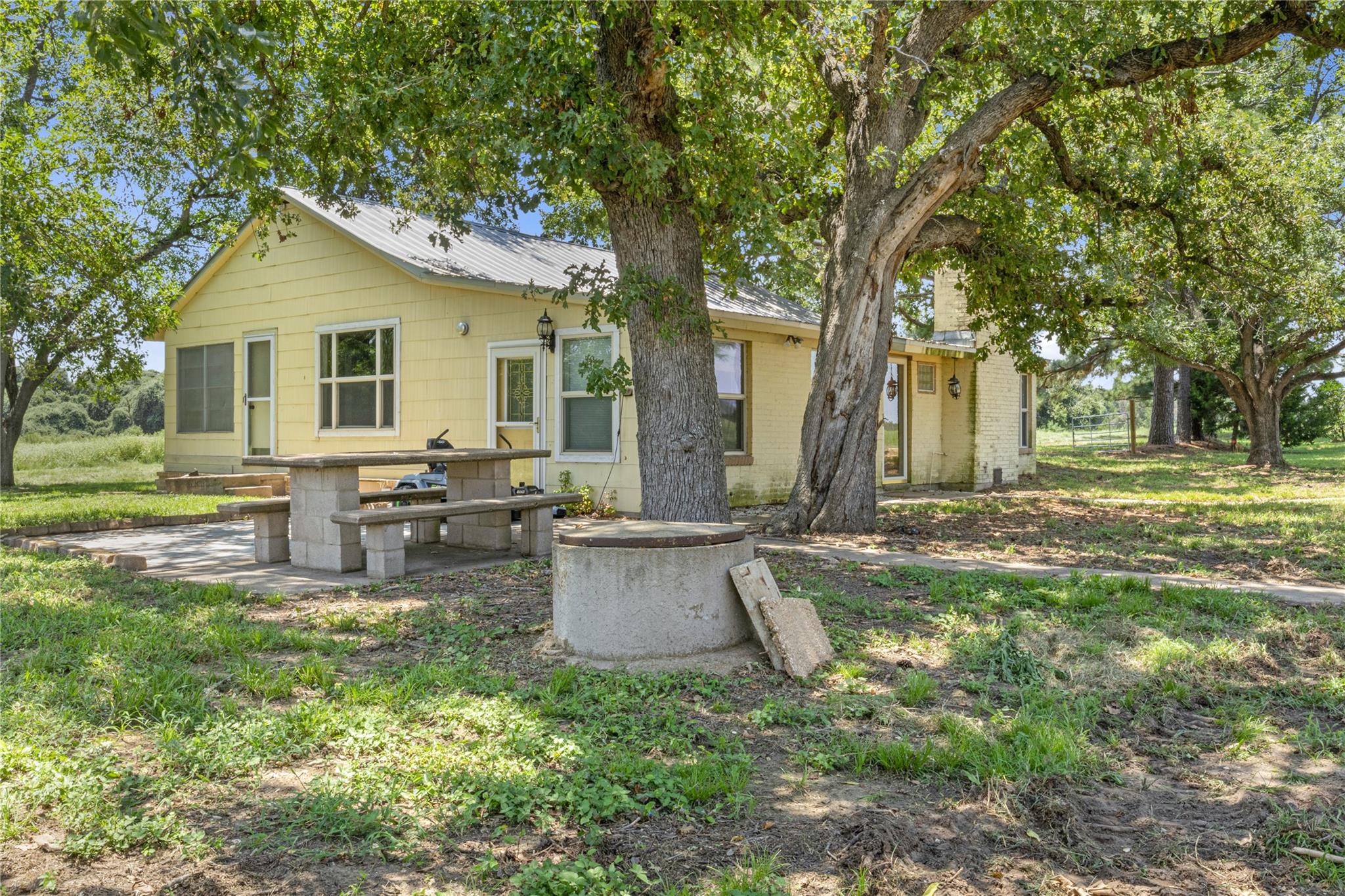 451 Pleasant Grove Road Elgin TX 78621