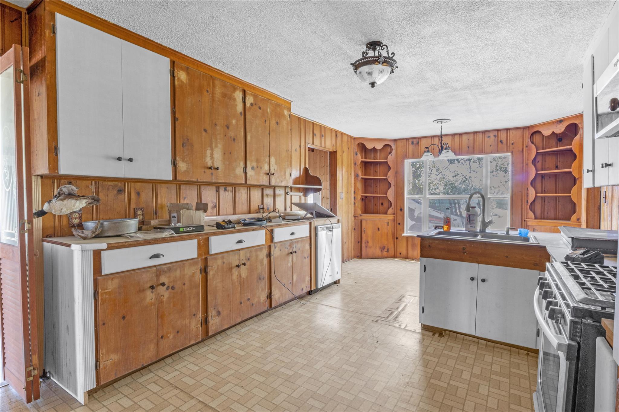 451 Pleasant Grove Road Elgin TX 78621