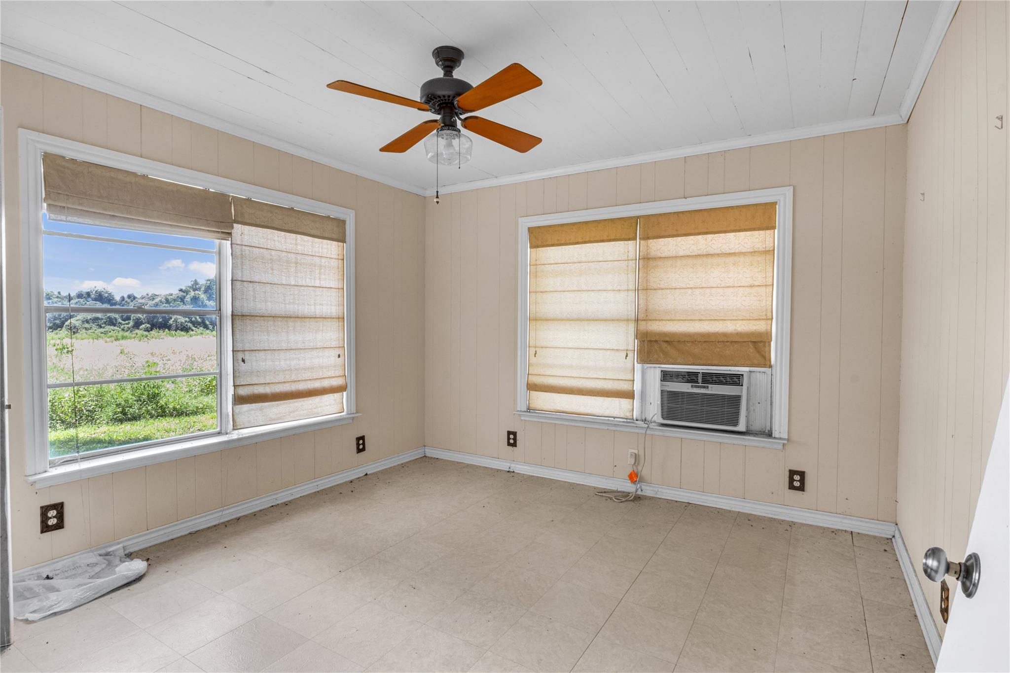 451 Pleasant Grove Road Elgin TX 78621