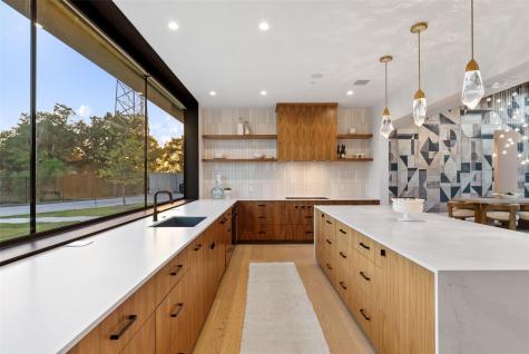 1604 Barclay Drive Austin TX 78746