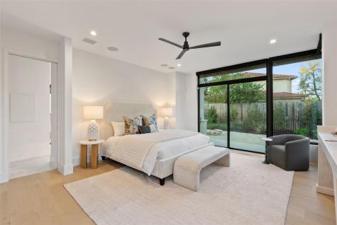 1604 Barclay Drive Austin TX 78746