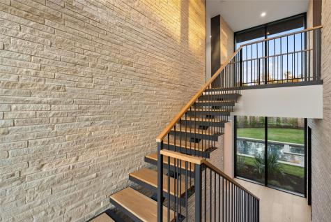 1604 Barclay Drive Austin TX 78746