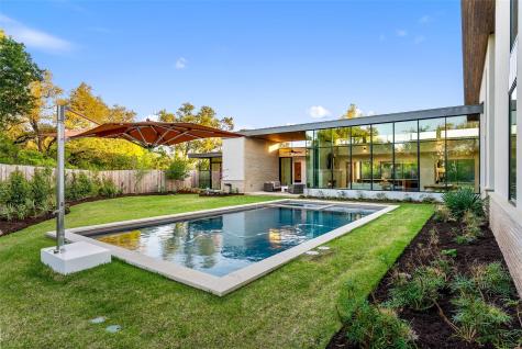 1604 Barclay Drive Austin TX 78746