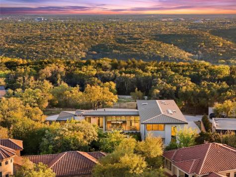 1604 Barclay Drive Austin TX 78746