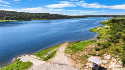 118 Midnight Sun Drive Spicewood TX 78669