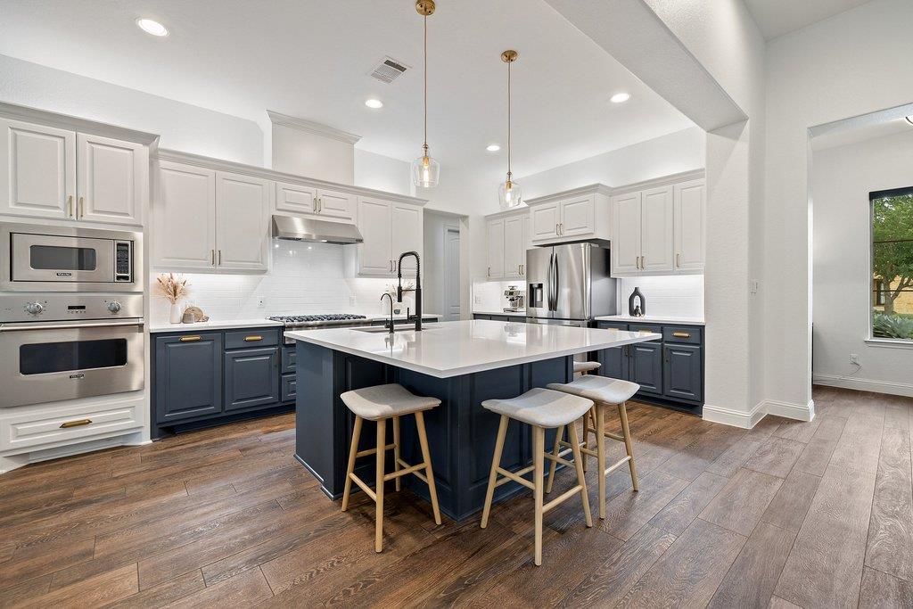 712 Crestone Stream Drive Austin TX 78738