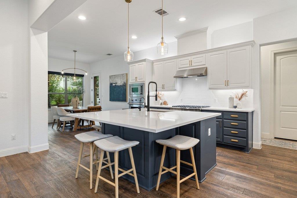 712 Crestone Stream Drive Austin TX 78738