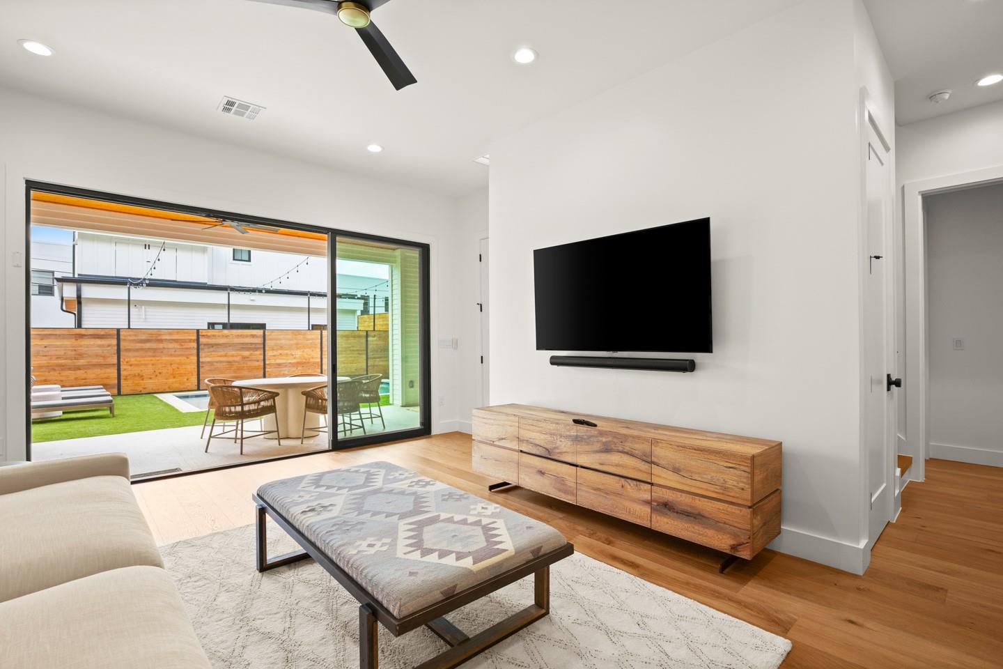 2005 E 8th Street Austin TX 78702