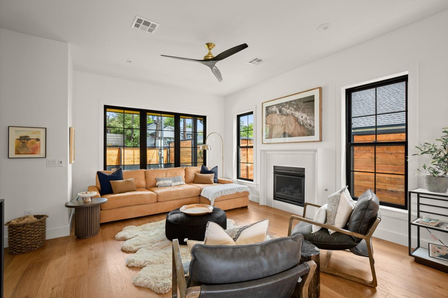 2005 E 8th Street Austin TX 78702