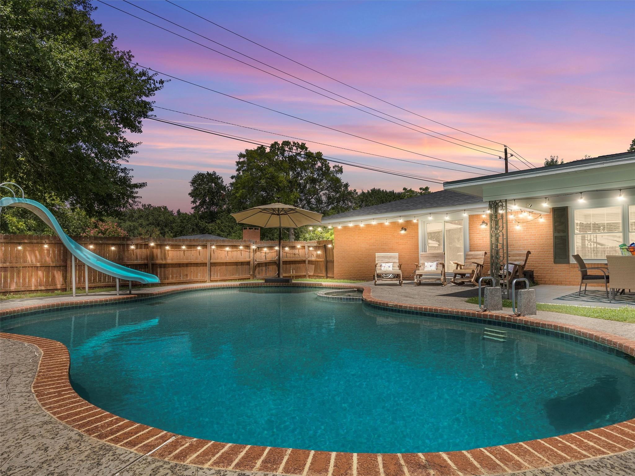 705 Whitehead Street Smithville TX 78957