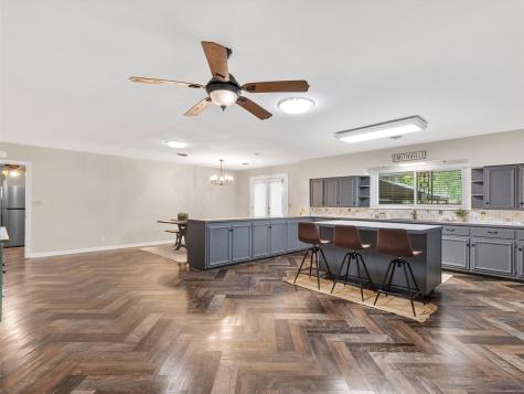705 Whitehead Street Smithville TX 78957