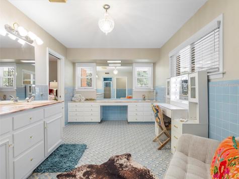 705 Whitehead Street Smithville TX 78957