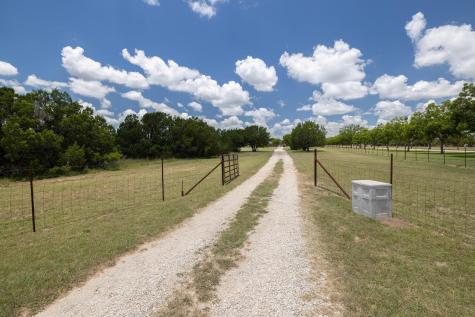 1959 County Road 200 Liberty Hill TX 78642