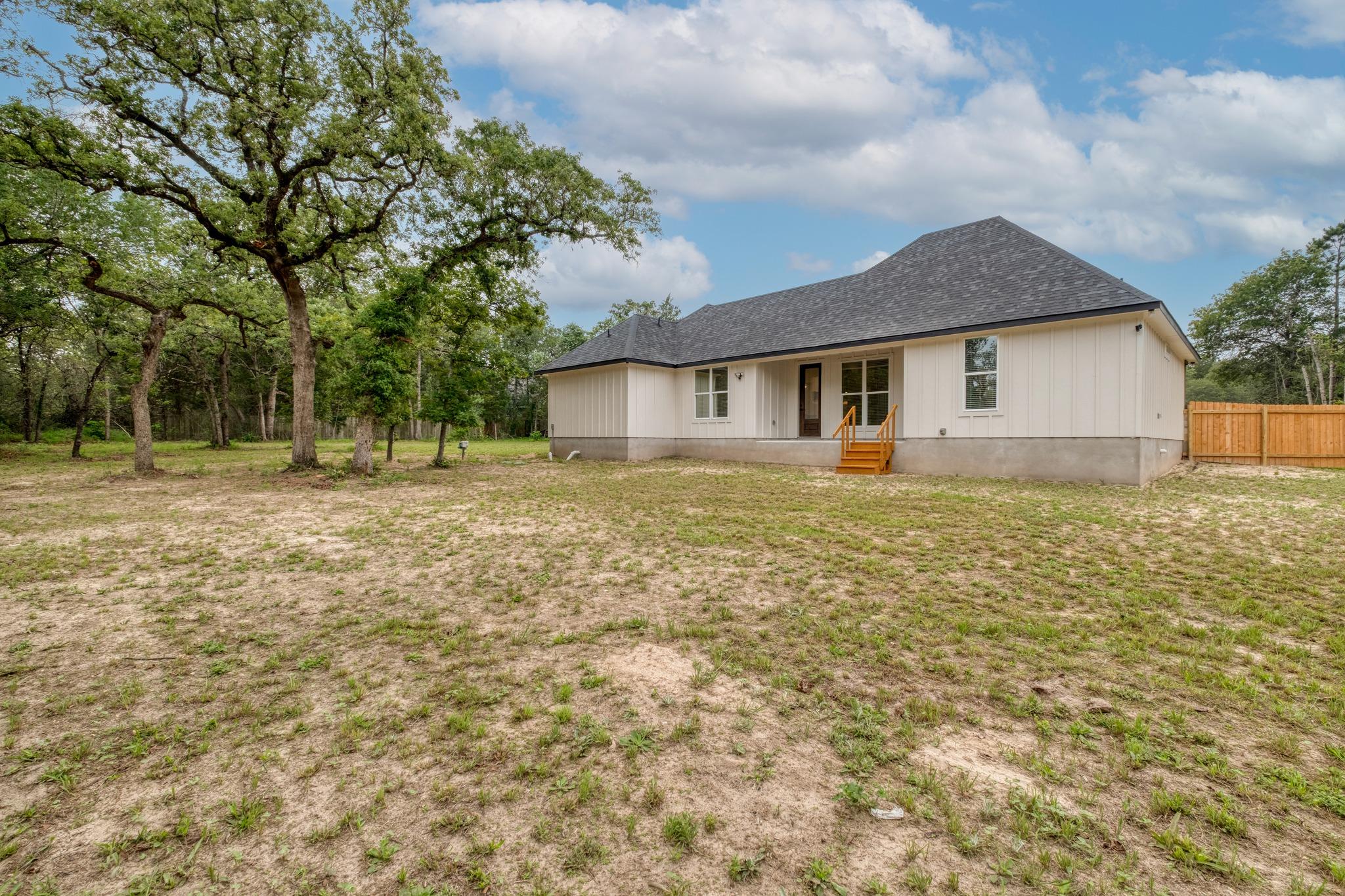116 Pine Point Cove Elgin TX 78621