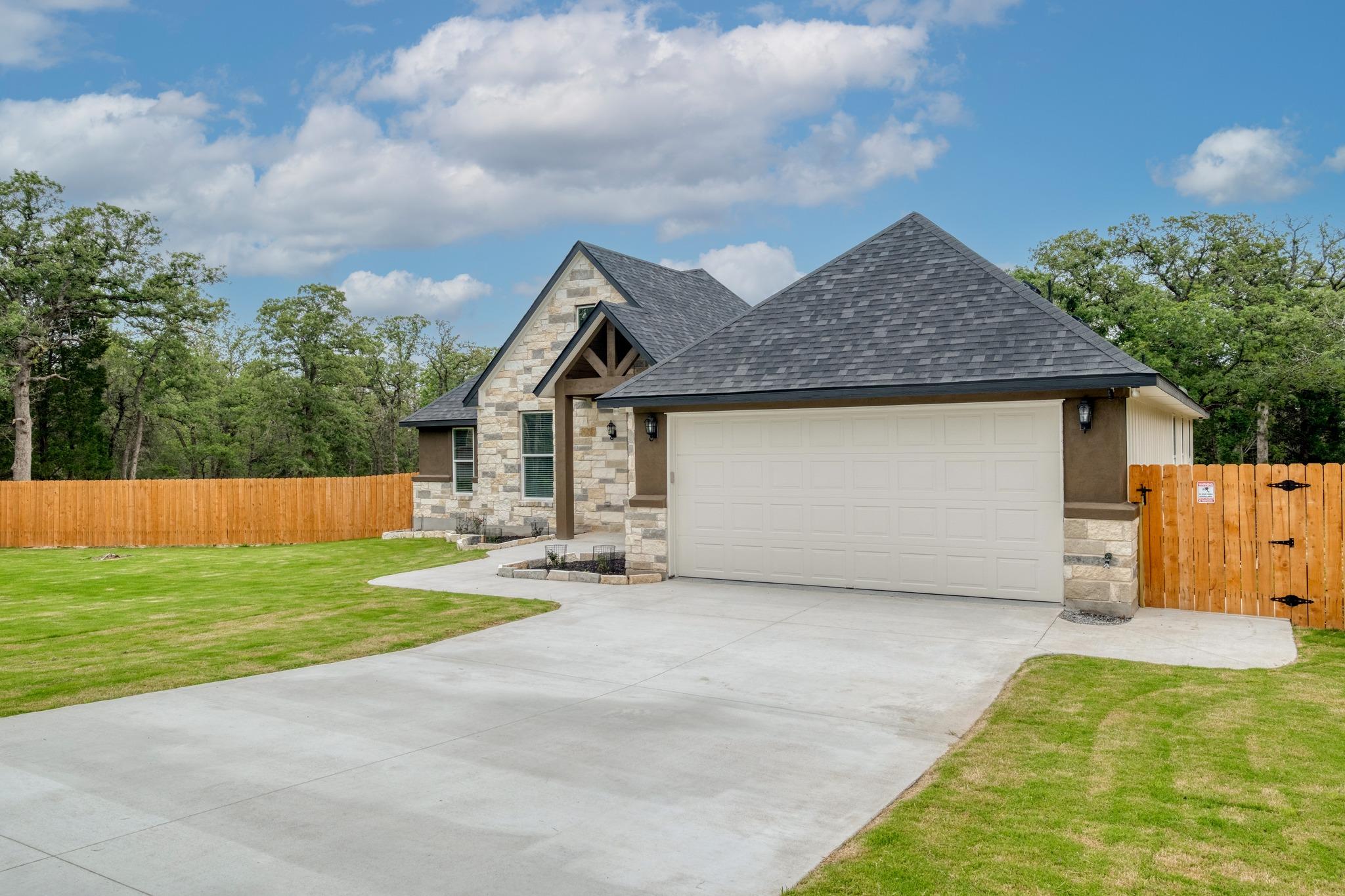 116 Pine Point Cove Elgin TX 78621