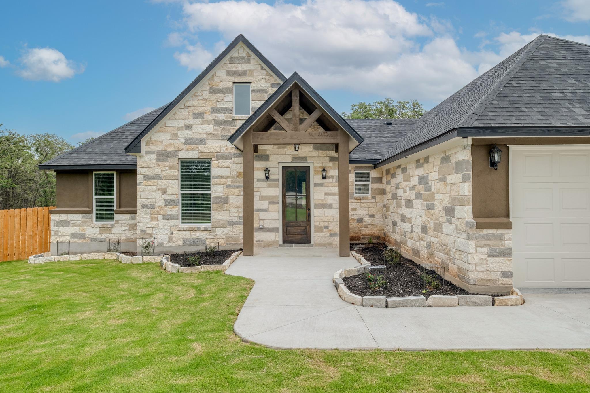 116 Pine Point Cove Elgin TX 78621