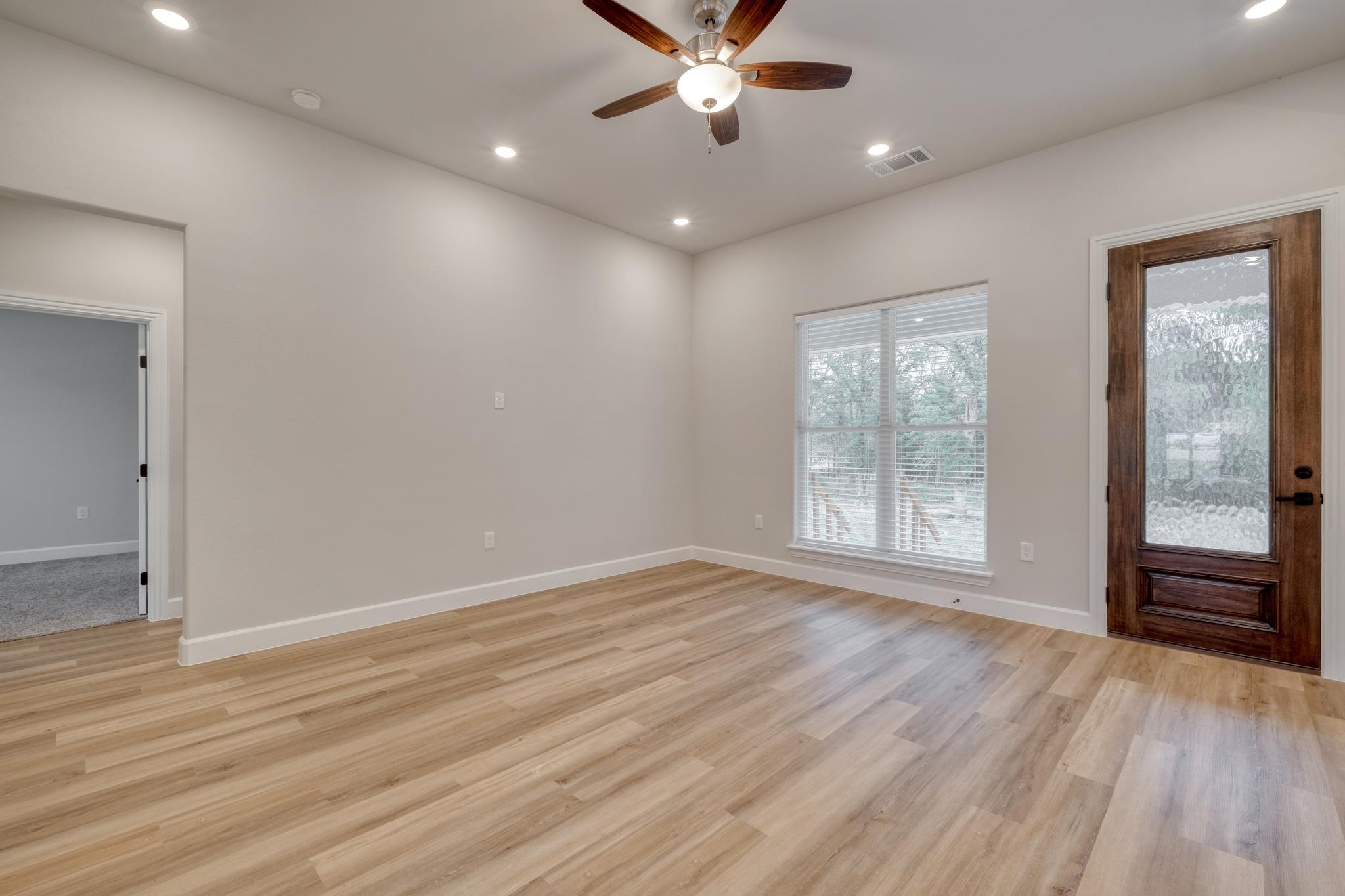 116 Pine Point Cove Elgin TX 78621